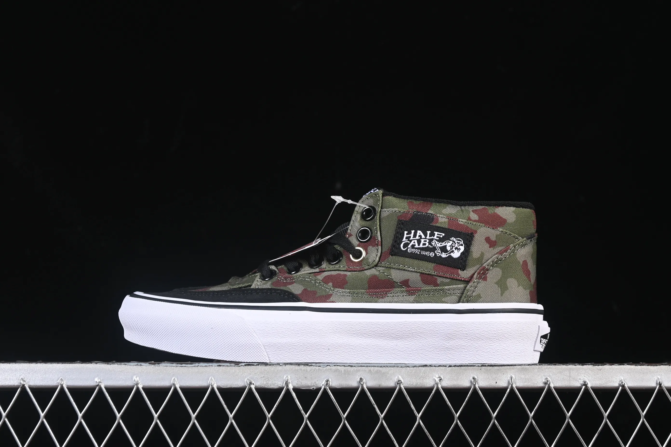 All categories Vans Vans series Vans Mid Vans China Vans Half Cab 33 Vans official retro casual simple versatile skateboard shoes VN000DZ3BLK